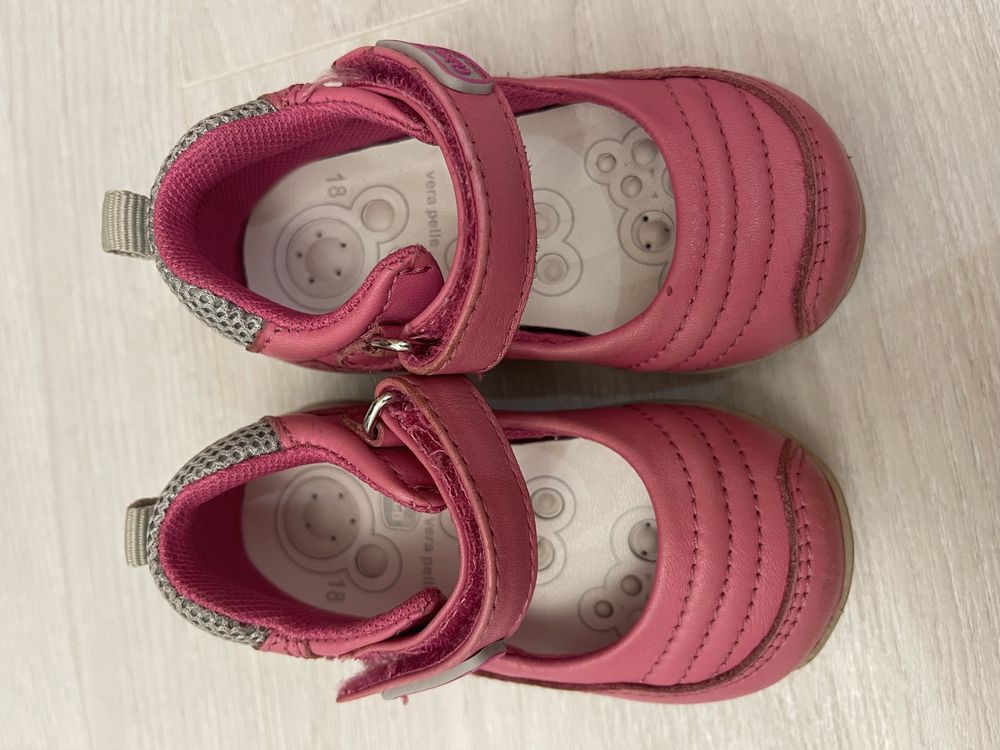 Туфлі дитячі для дівчинки Chicco