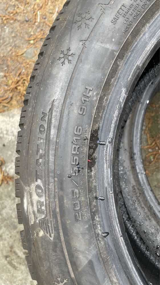 2 x opony zimowe Dunlop 205/55r16 Wintersport bieżnik 8.1