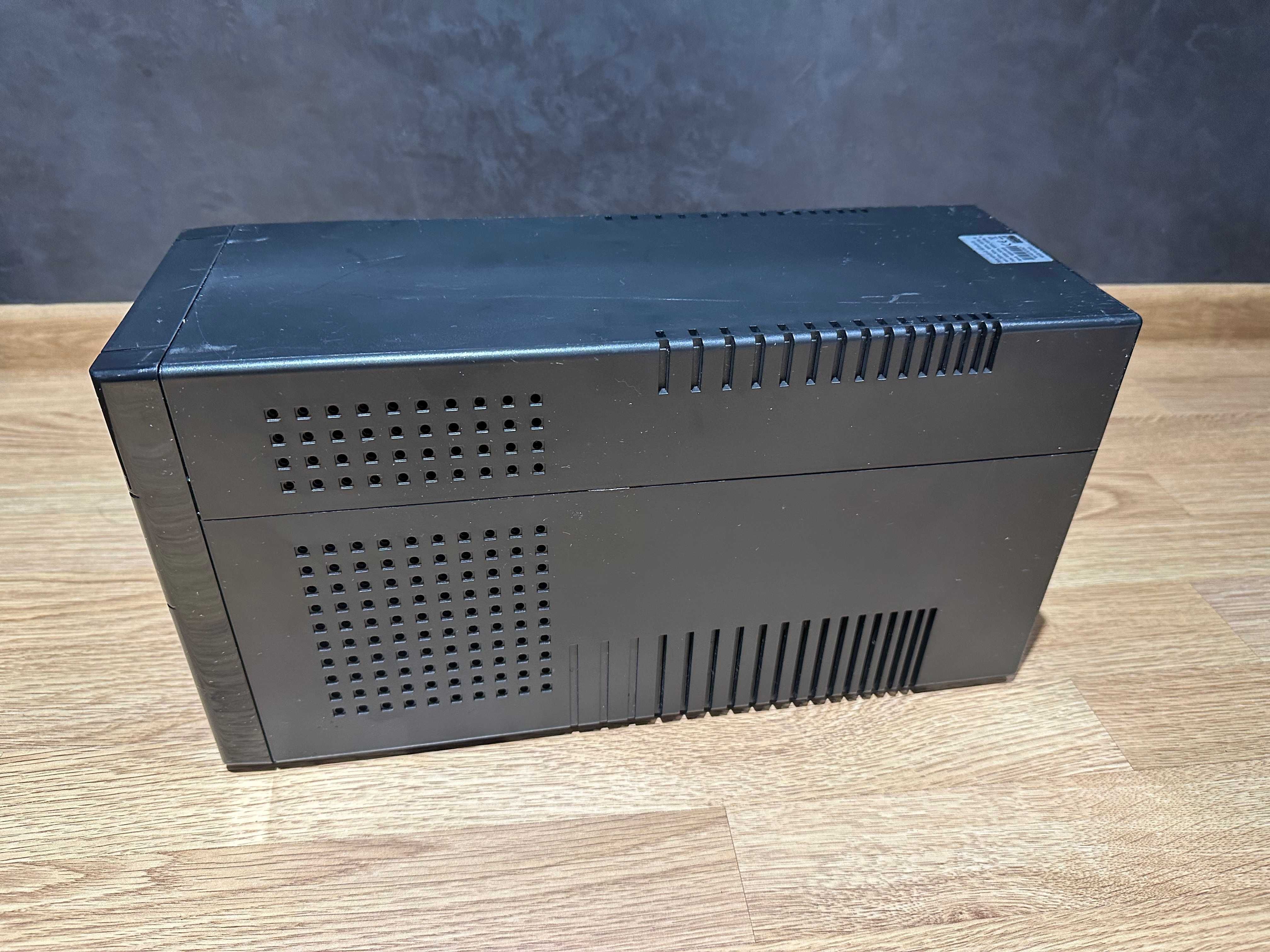 УПС ДБЖ Activejet Aje 1500 SINUS LCD 1050 Вт/1500VA
