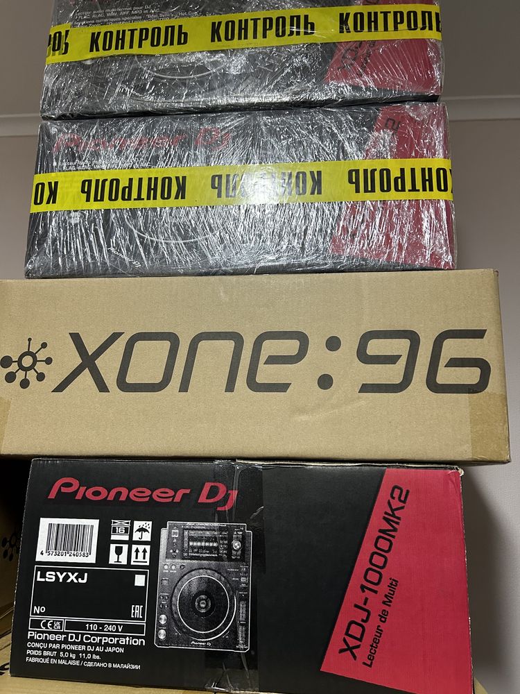 Продам комплект Pioneer xdj 1000 mk2 (new) + Xone 96 (б/в).