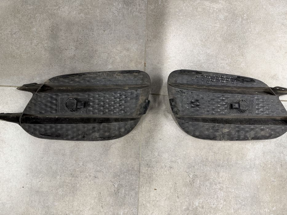 Kratka zderzaka przod lewa Mercedes E klasa W213 orginal