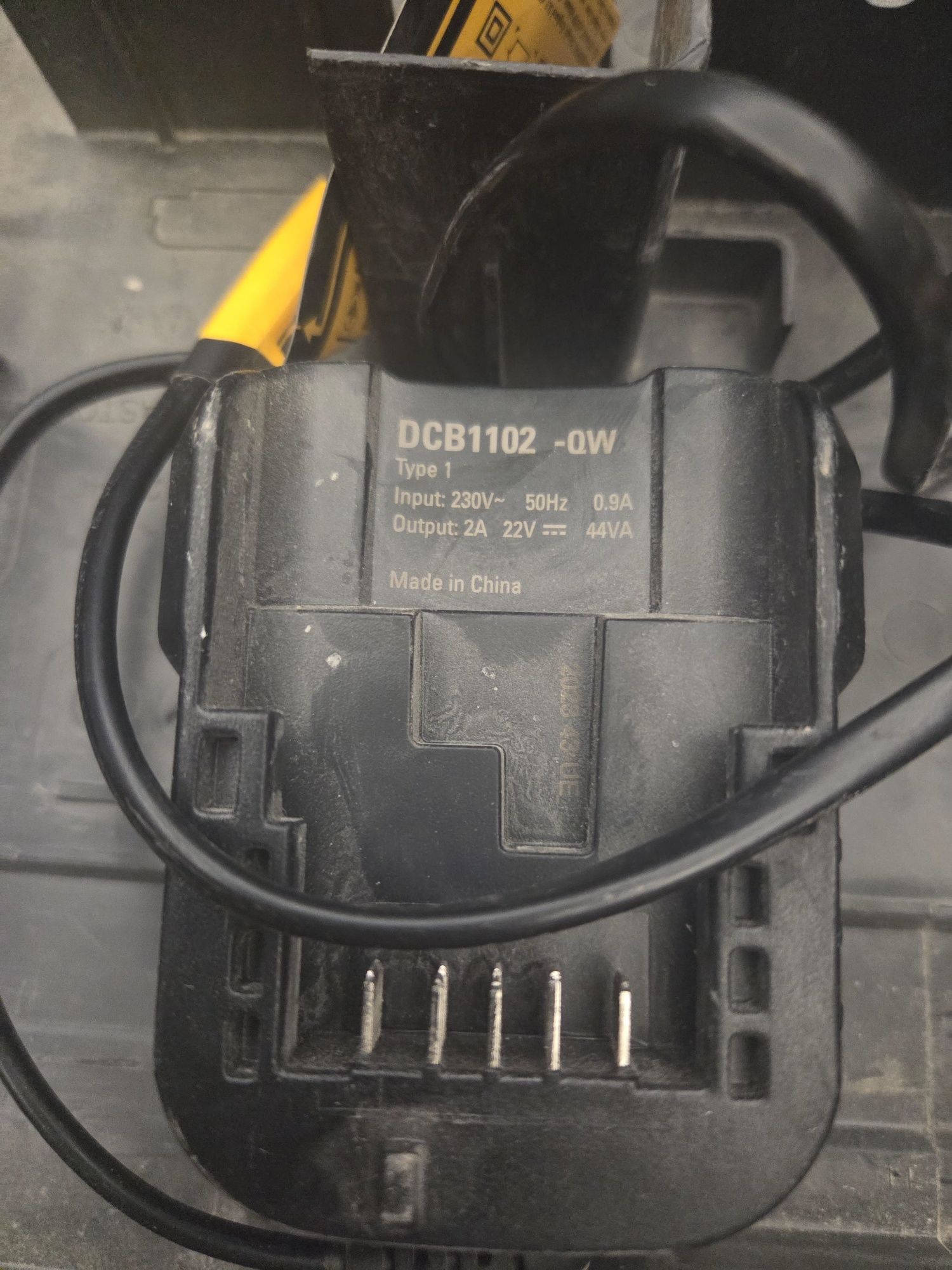 Wkrętarka DEWALT DCD708