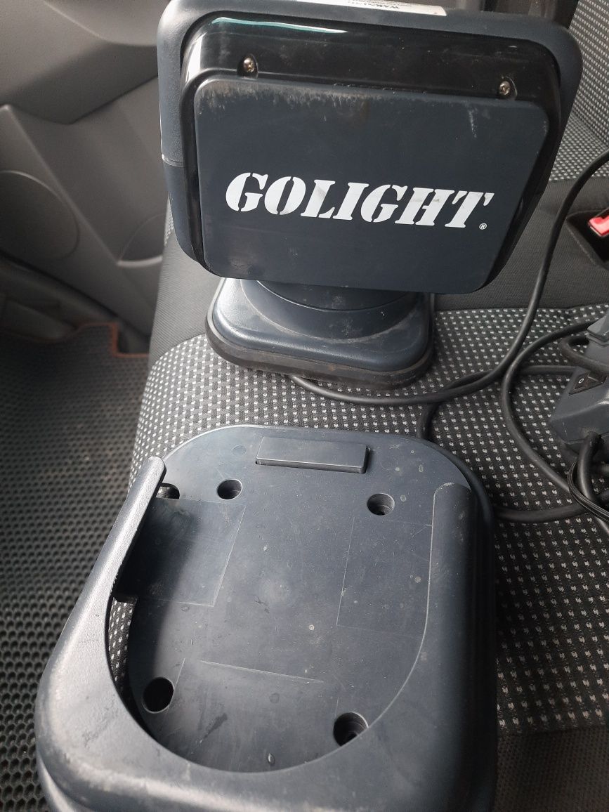 Прожектор пошуковий Golight в лодку