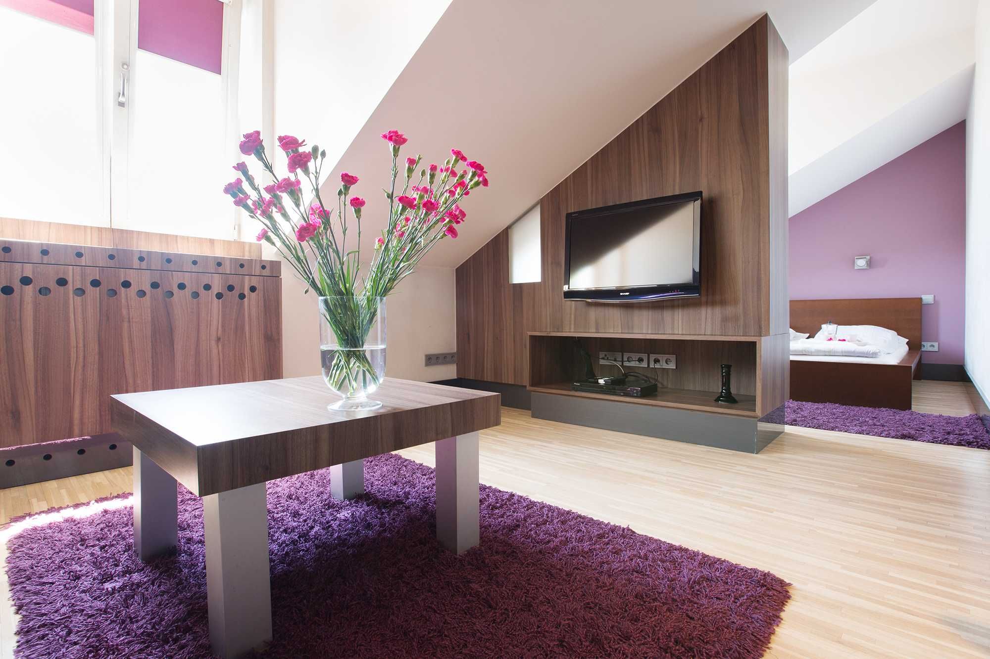 Przestronny apartament :: Centrum :: Noclegi w Krakowie :: do 5 osób