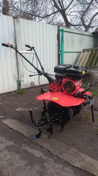 Срочно мотоблок Зубр 6,5 бензин