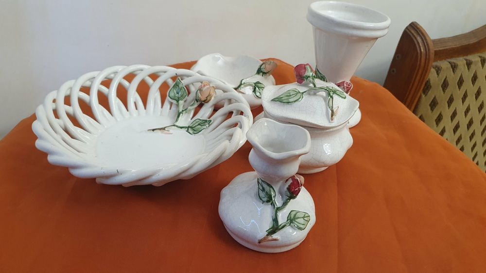 Продам красивый набор фарфора