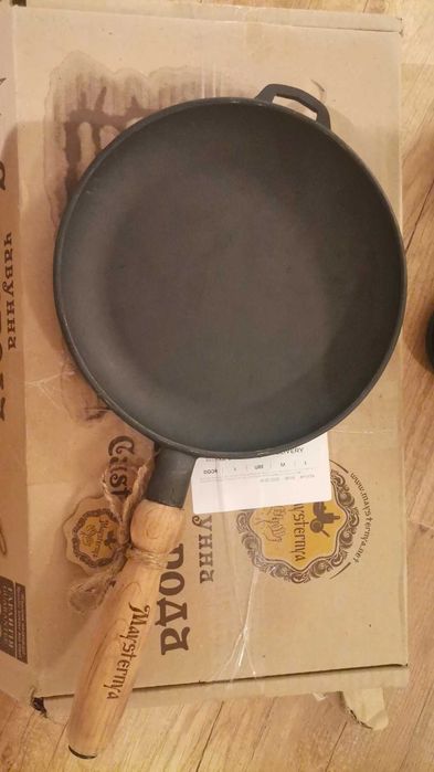 Nowa patelnia żeliwna na wszystkie rodzaje kuchenek 22cm