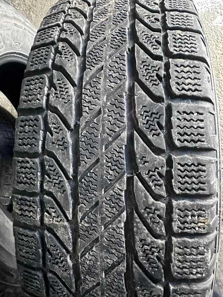 Шини 215/70 R16 BFGoodrich Winter Slalom