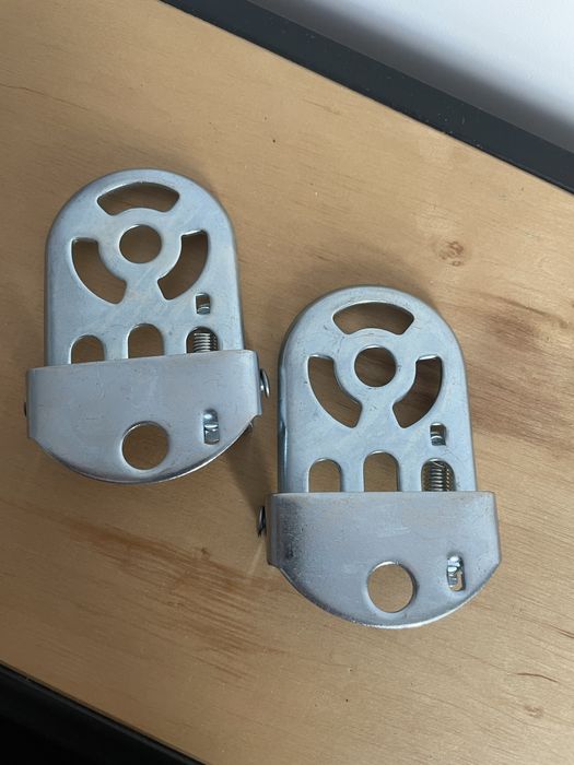 Nowe pedały stalowe podnóżek rowerowy