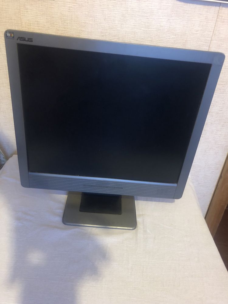 Монитор ASUS