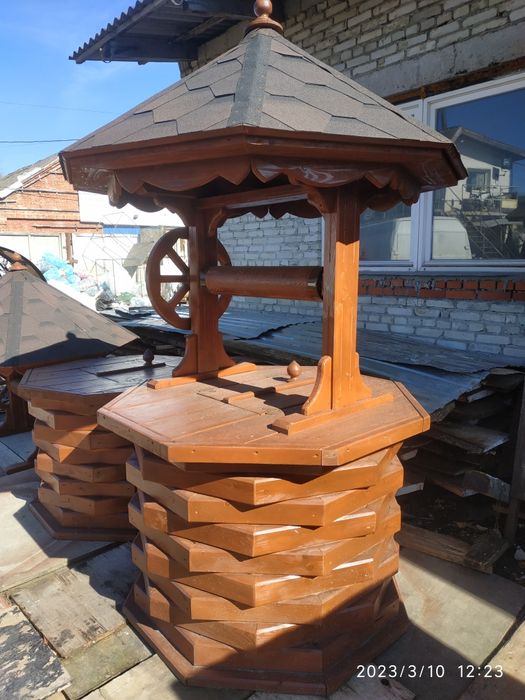 Продаються дашки  на криниці ,качелі ,мангали.