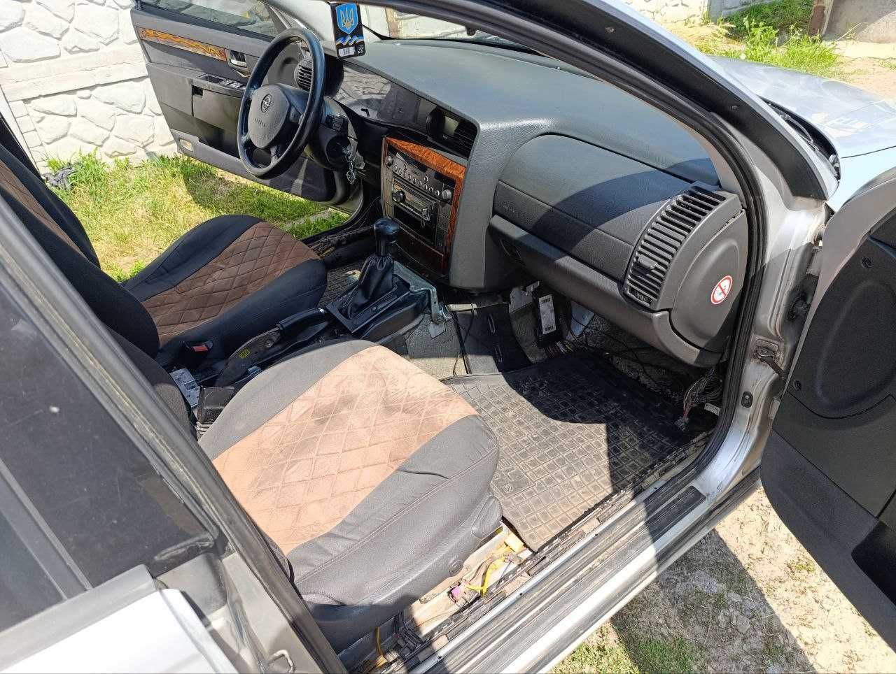 Opel omega 3.0  gaz