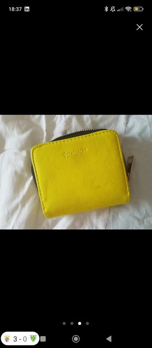 Carteira amarelo fluorescente com muitas divisões óptimo estado