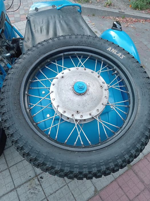 Дніпро МТ9 з двигуном к750