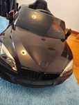 Carro eléctrico com comando