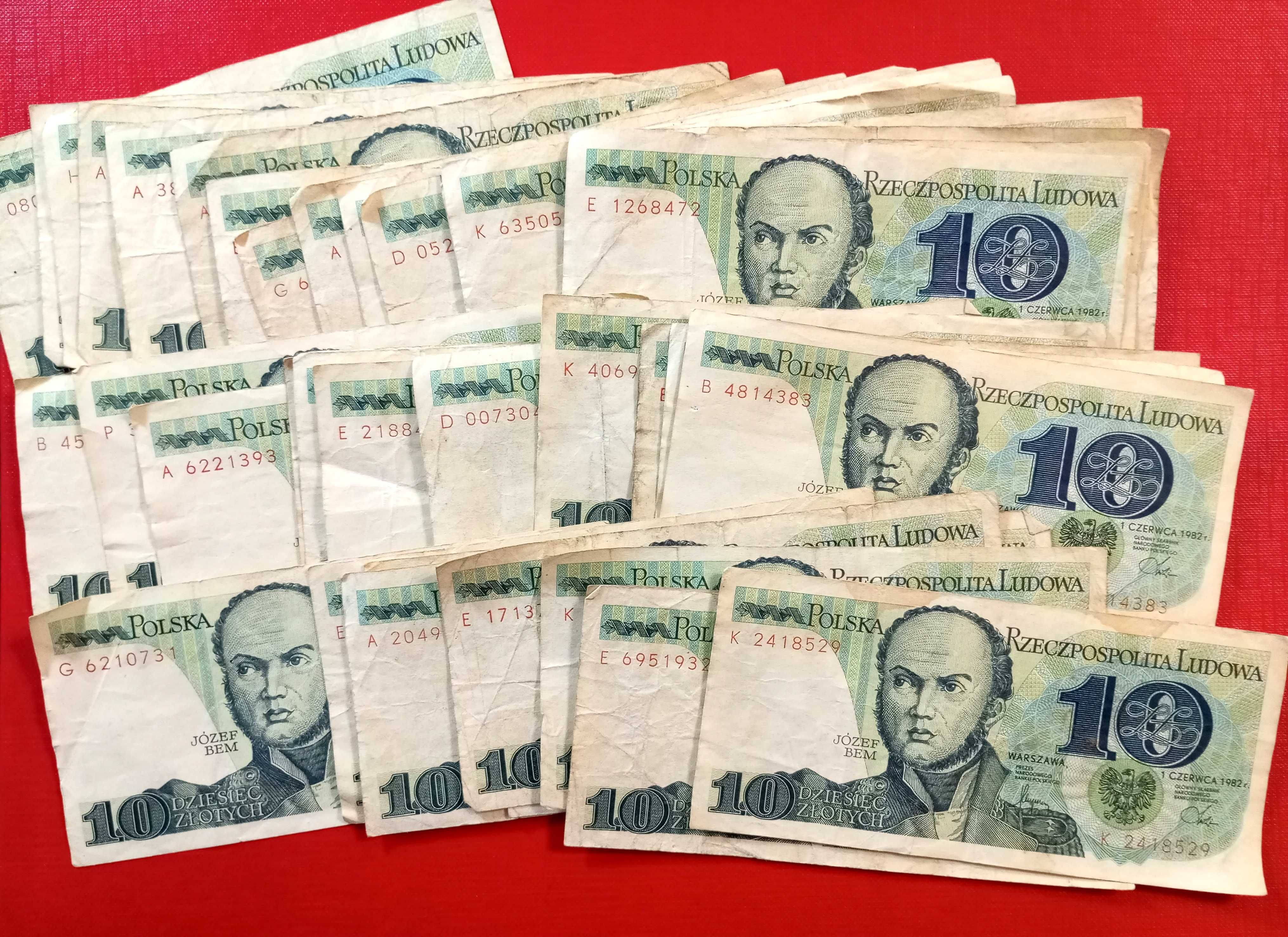 Banknot PRL  10 zł 1982