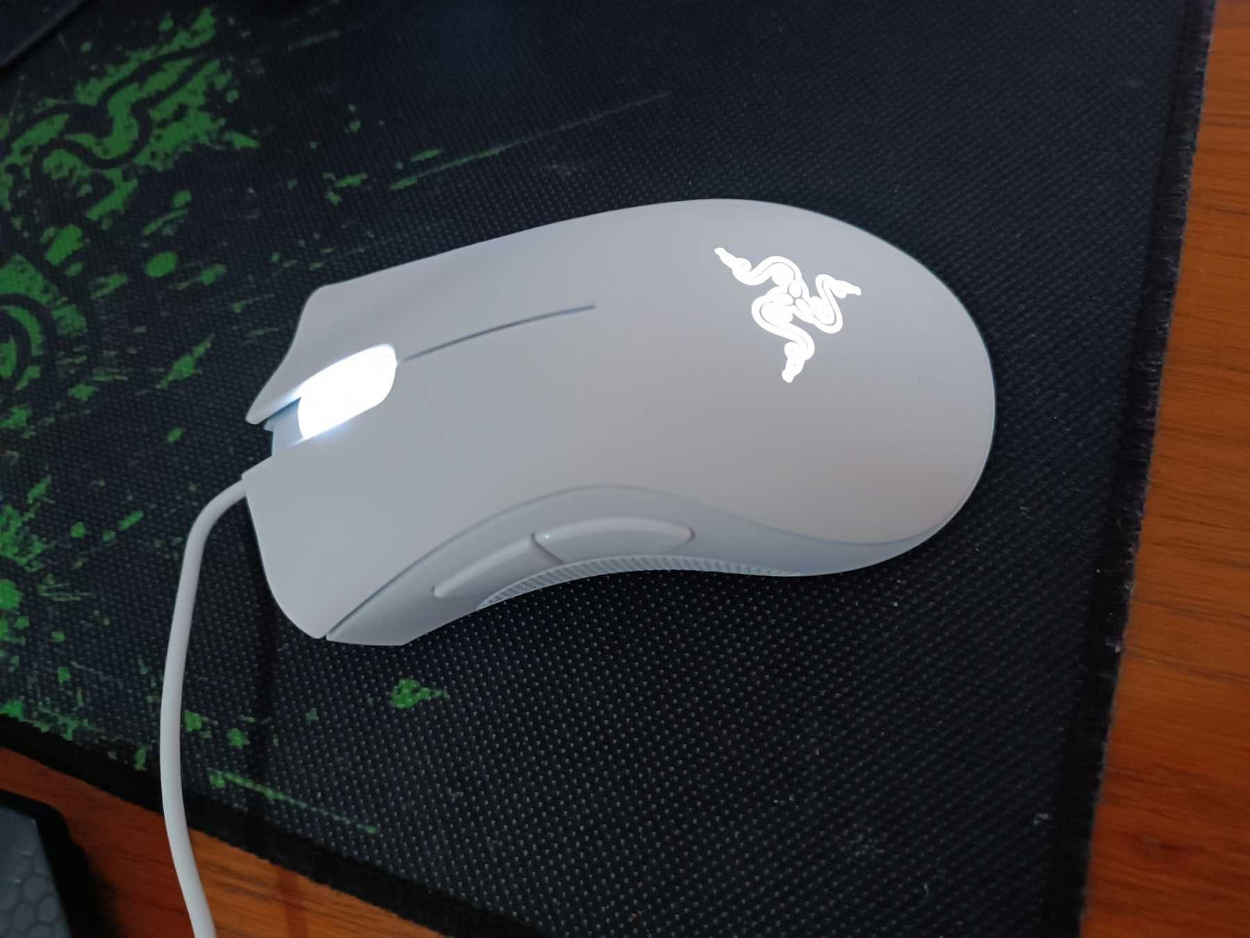 Razer deathadder essential white