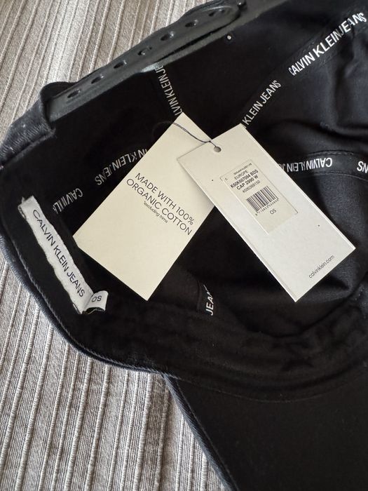 Boné Calvin Klein