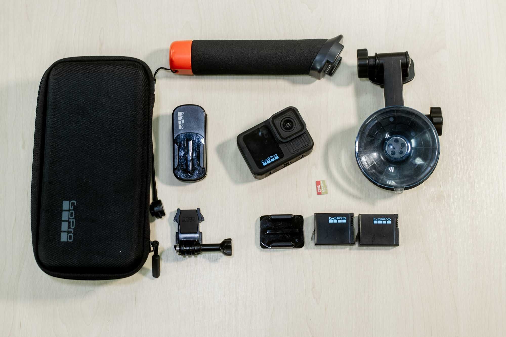 GoPro 13 Hero Black + набір аксесуарів