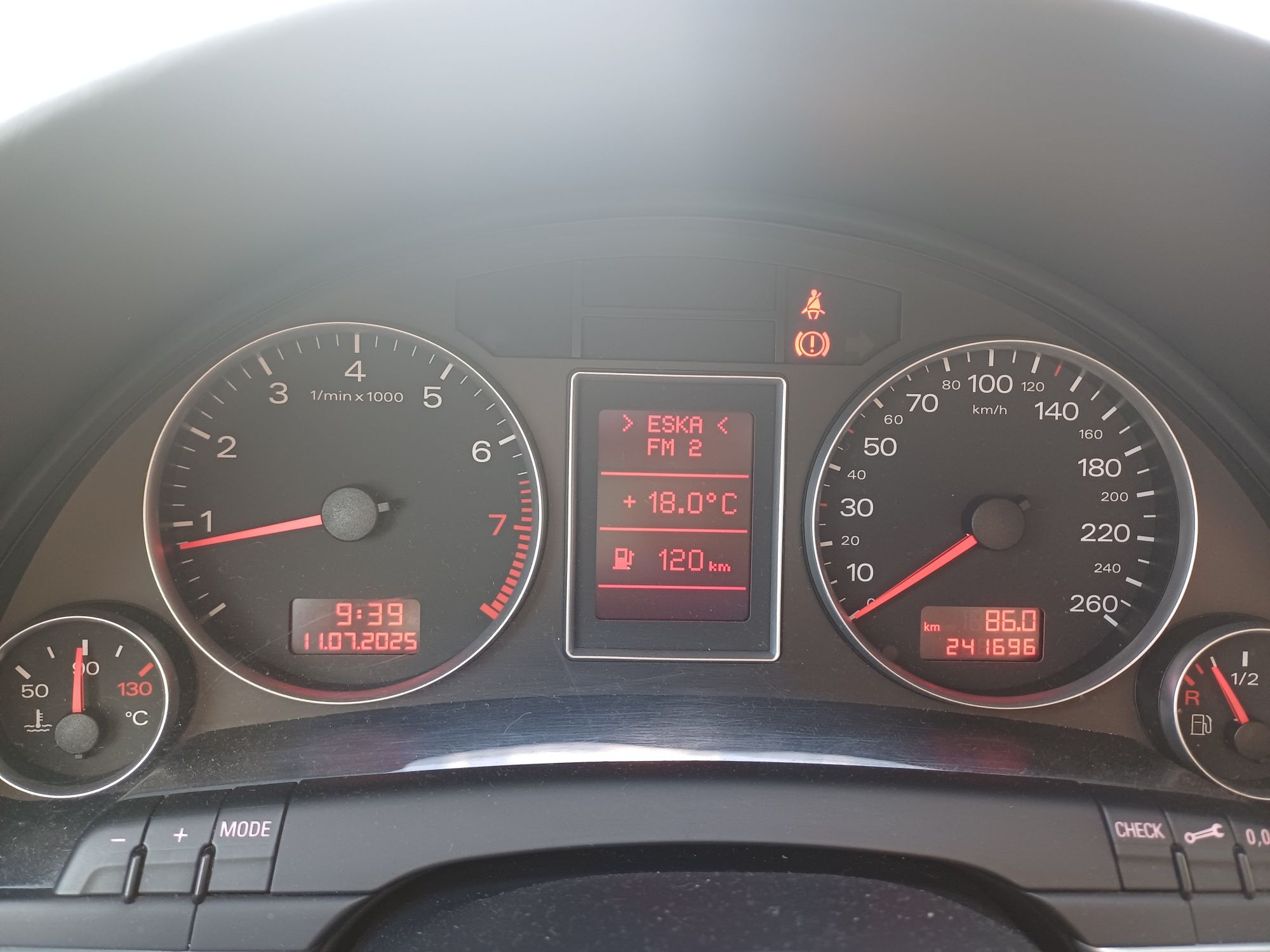 Audi A4 b7, benzyna, kombi 2005