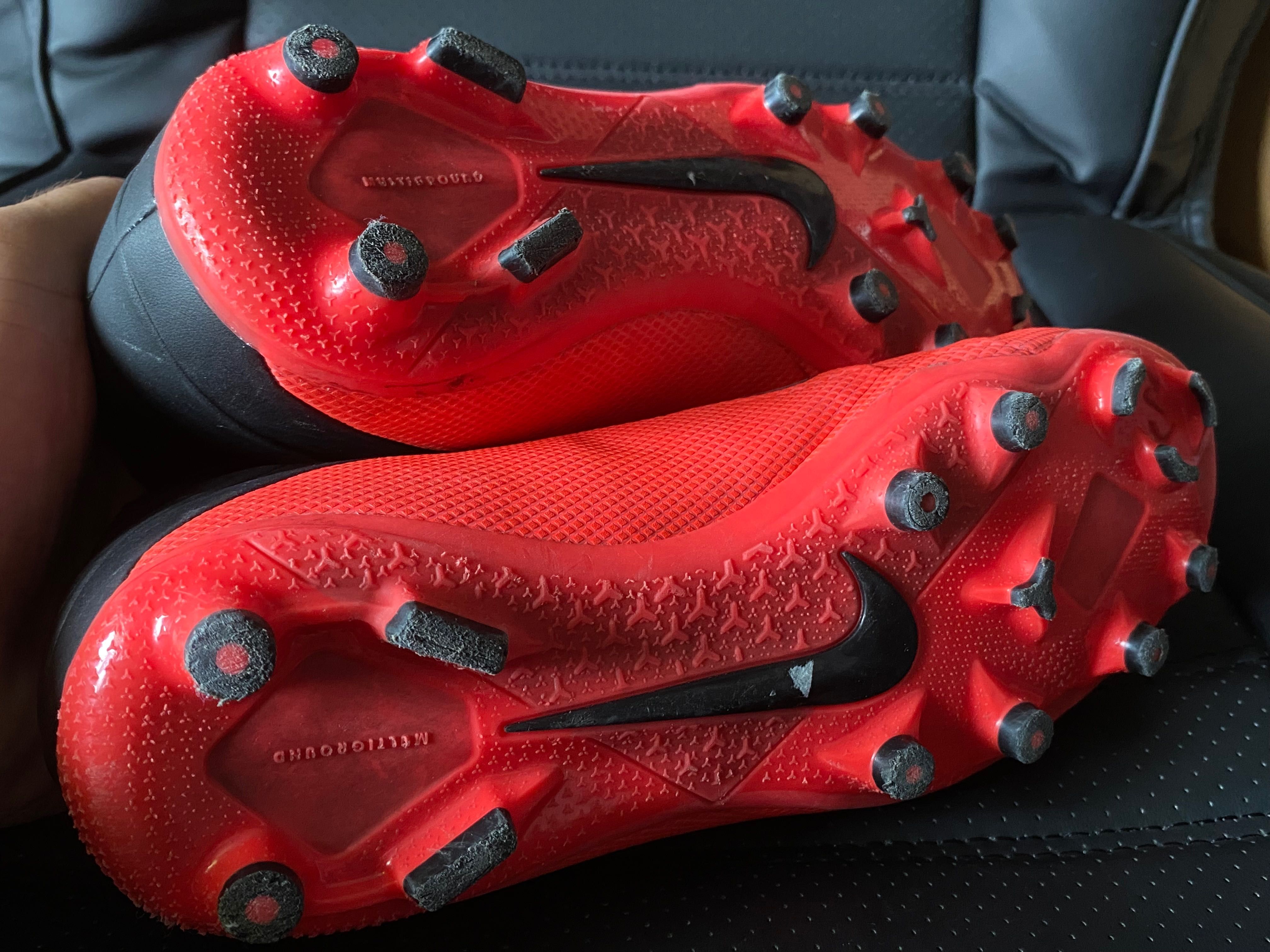 Nike Phantom 36,5 (23,5cm) Buty piłkarskie typu Korki