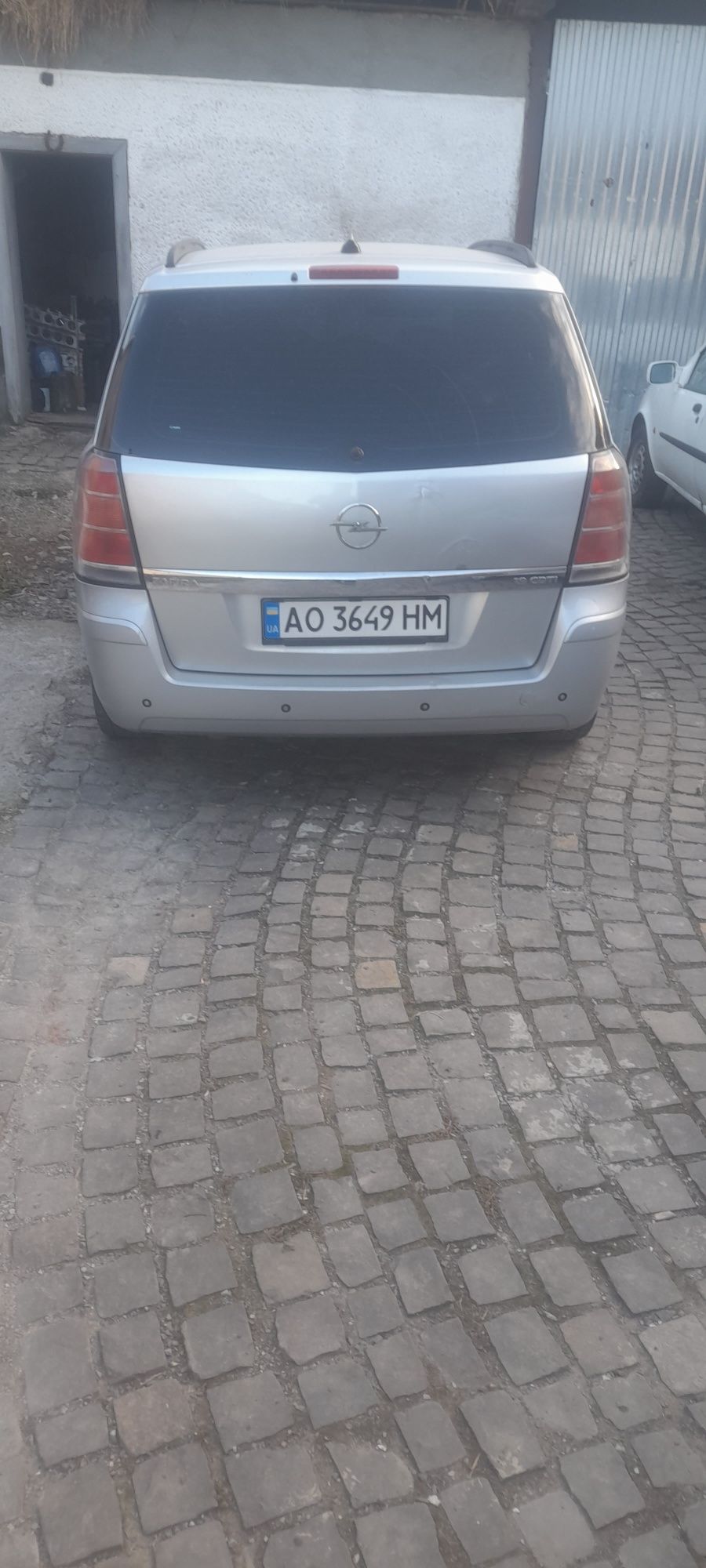 Опель Зафіра б 1.9 сдті