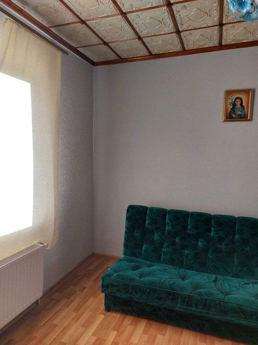 ДВА будинки та діл. 0,10 га, вул. Хотинська