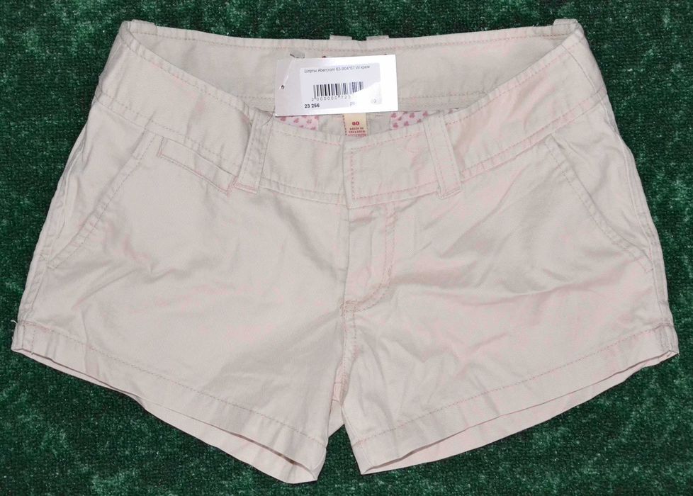 Шорти джинсові бежеві. Розмір S, XS. Нові