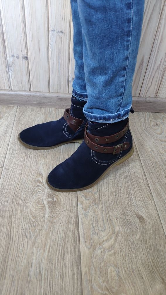 38-39 р. черевики челсі Стильные ботинки Челси синие с ремешками