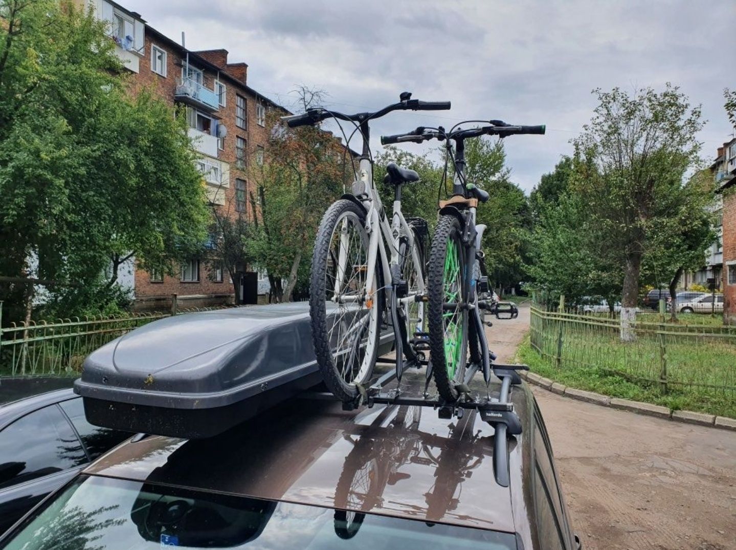 Вело кріплення на дах авто вело крепление на крышу автомобиля автобокс