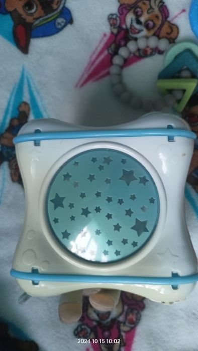 Pozytywka Chicco z projektorem melodyjki, kolory, usypianie niemowląt