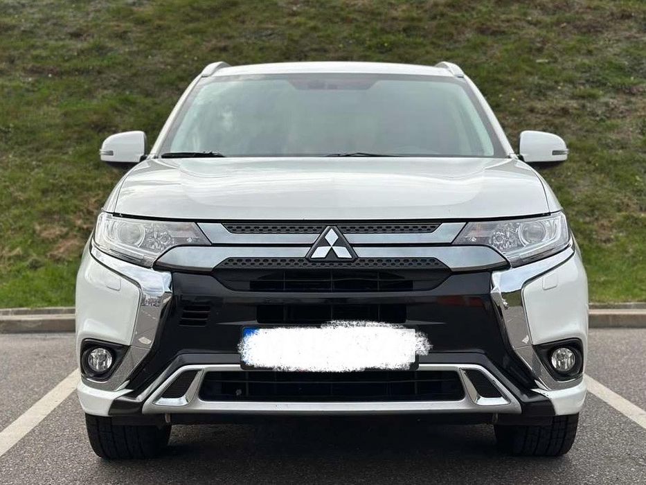 Mitsubishi Outlander PHEV 2.4 (2020)