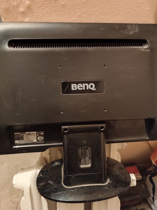 Monitor sprzedam