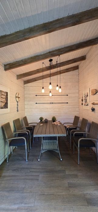 Будинок з басейном,  сауною, 15 соток землі