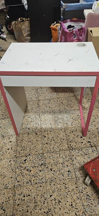 Secretaria ikea bom estado