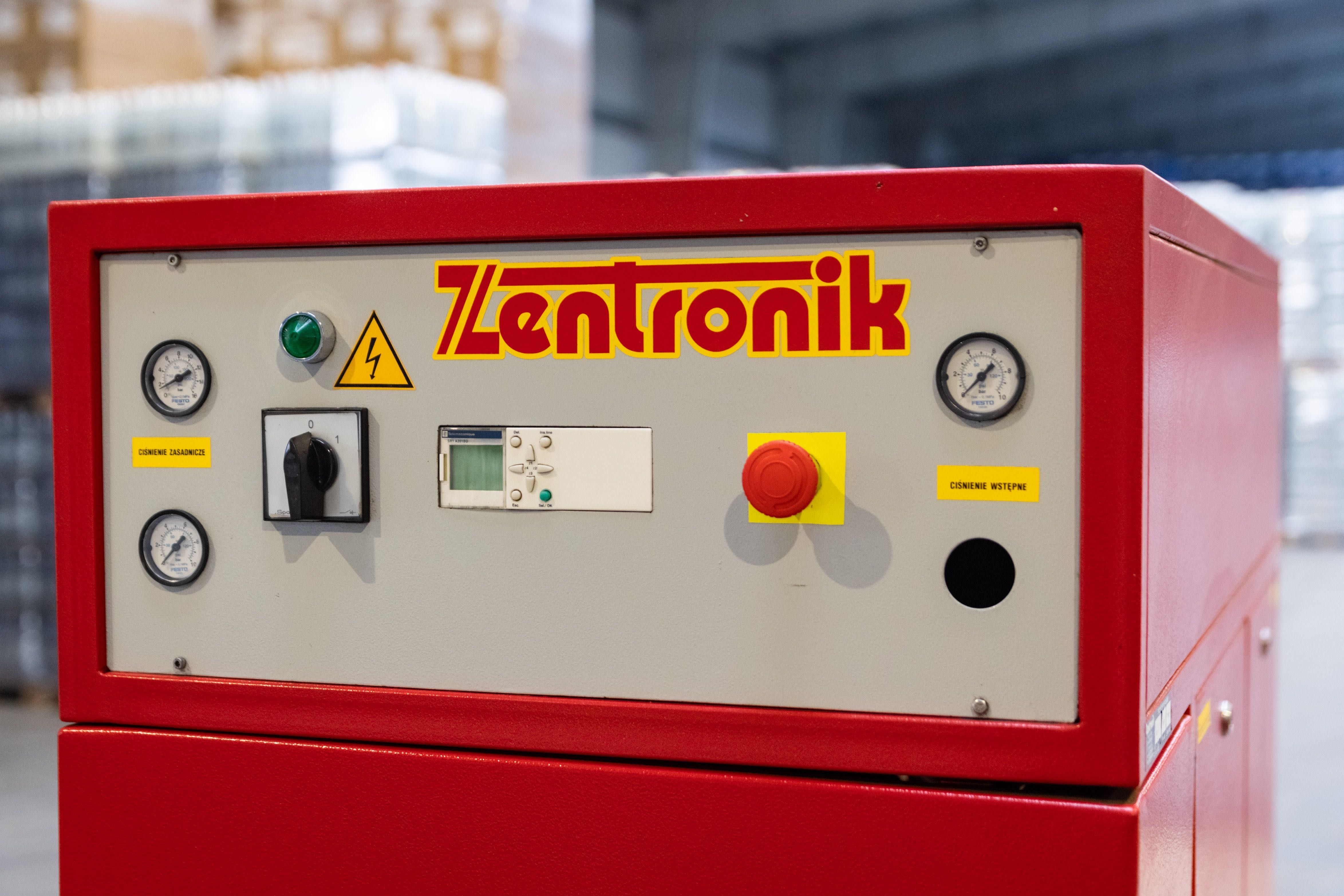 Wydmuchiwarka PET pół-automatyczna Zentronik ZR - 7