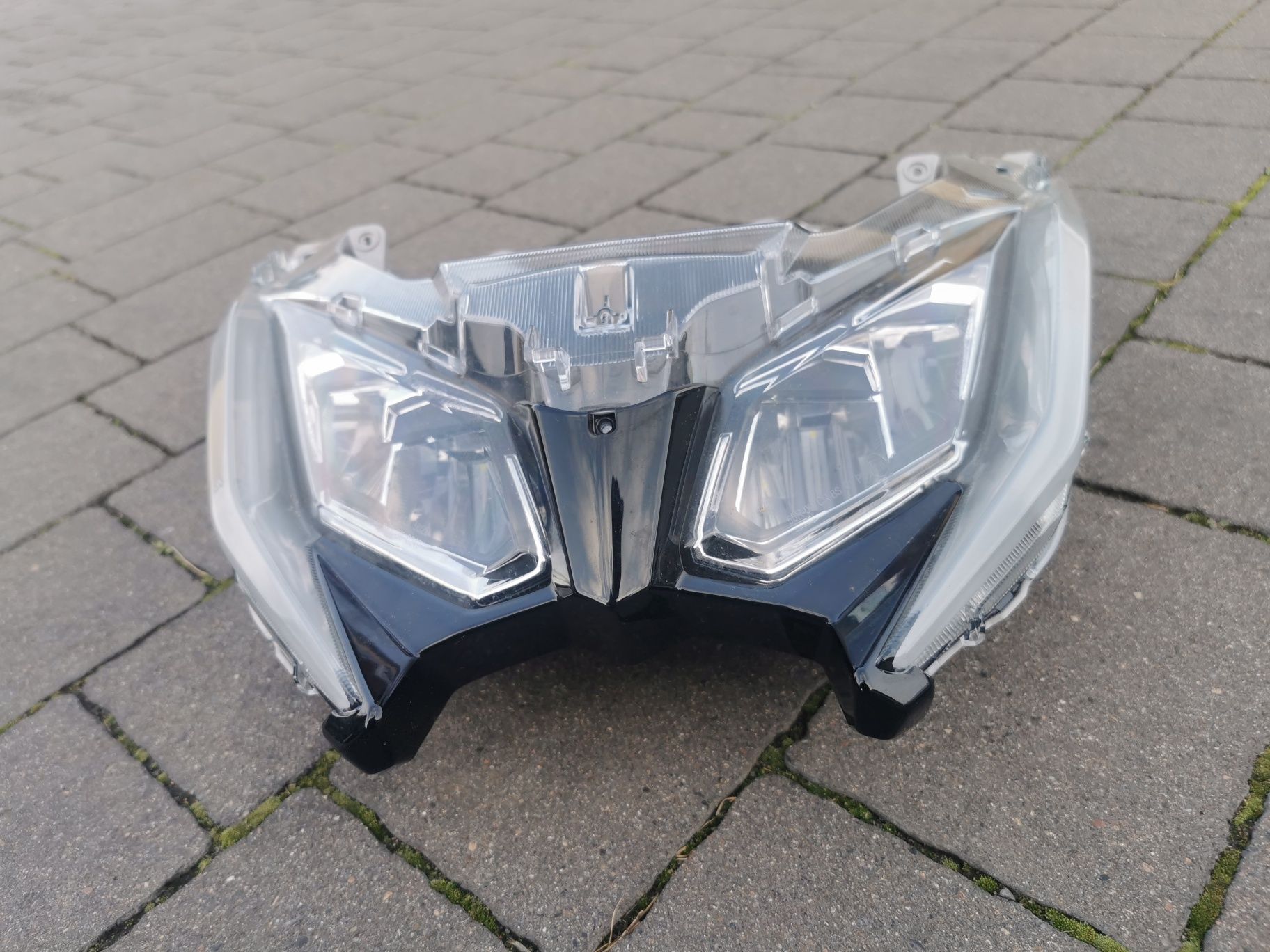 Lampa Kymco Ak550