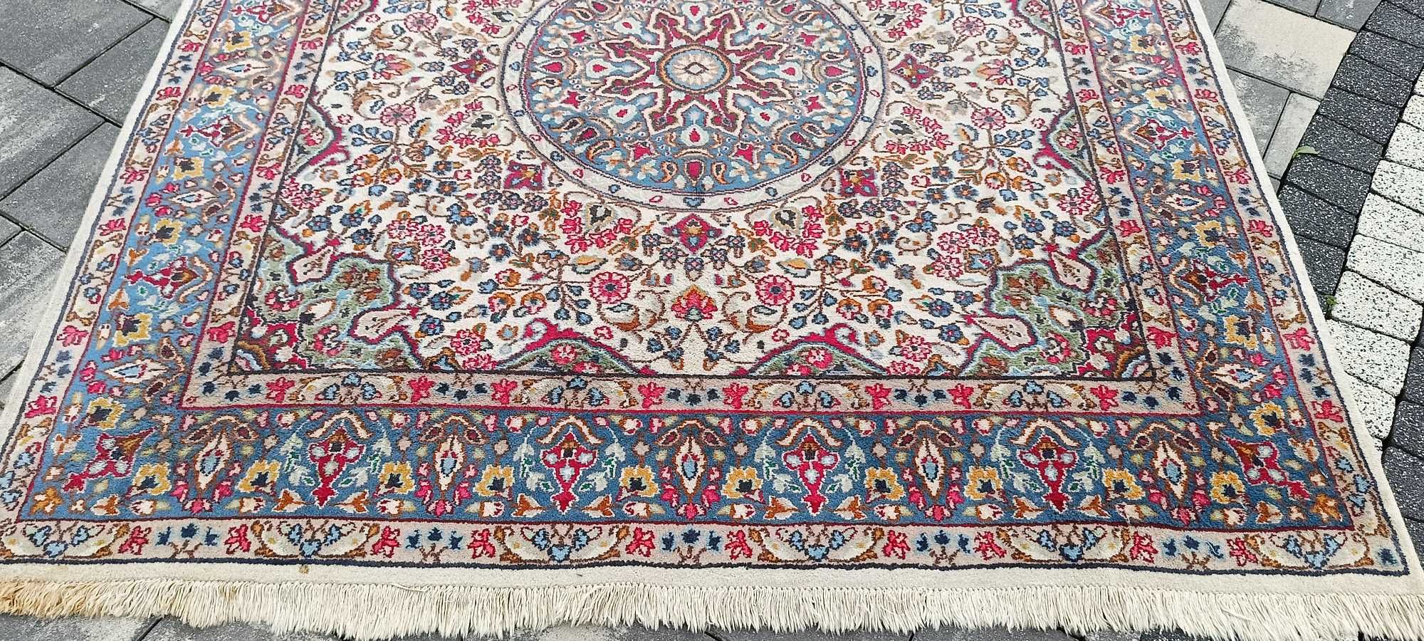 Nain dywan wełniany tkany ręcznie perski 157 x 150 cm wełna IRAN