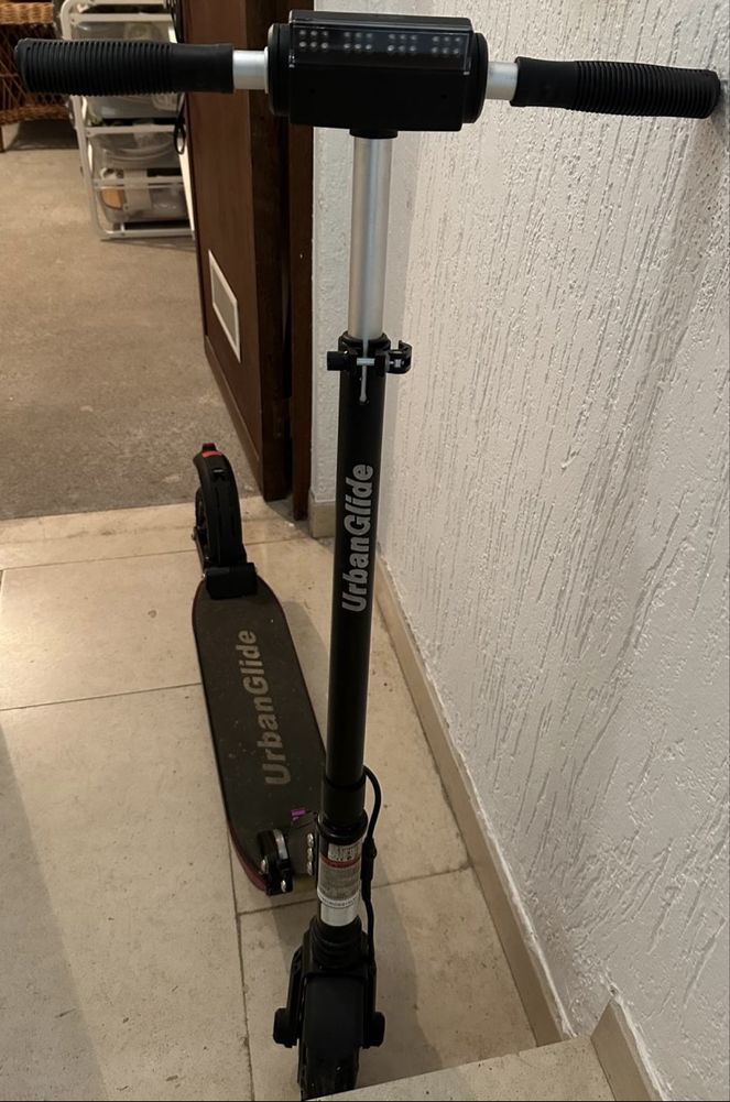 Trotinete UrbanGlide com carregador