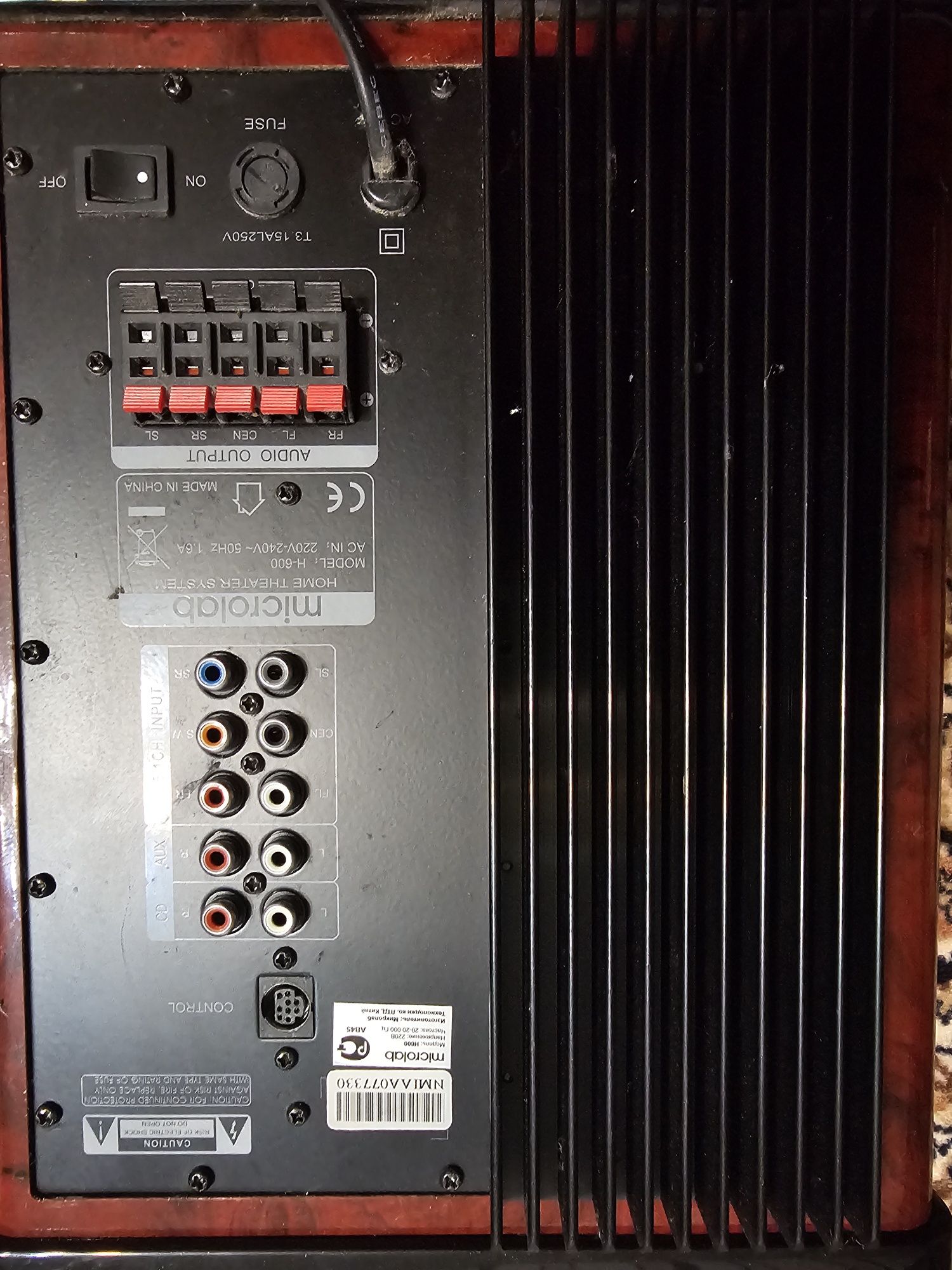 Продам домашний кинотеатр 5 и 1 microlab h 600