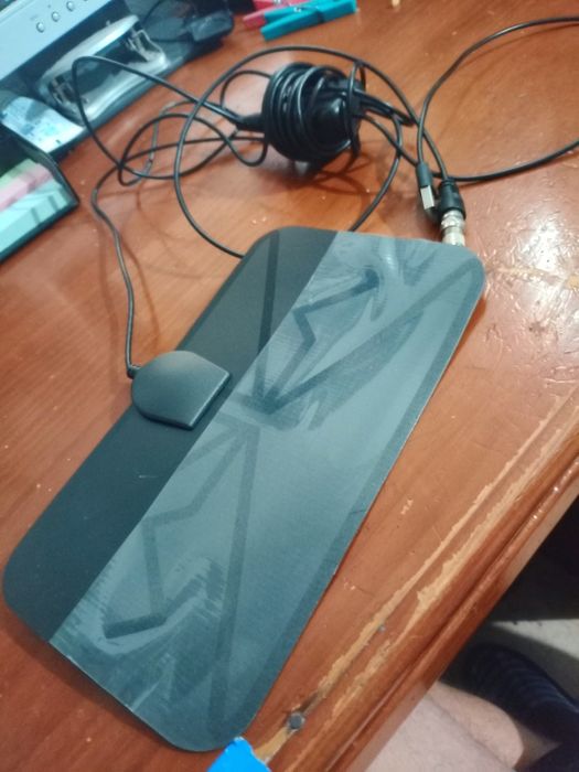 Vendo antena para TV para apanhar canais analógico TDT