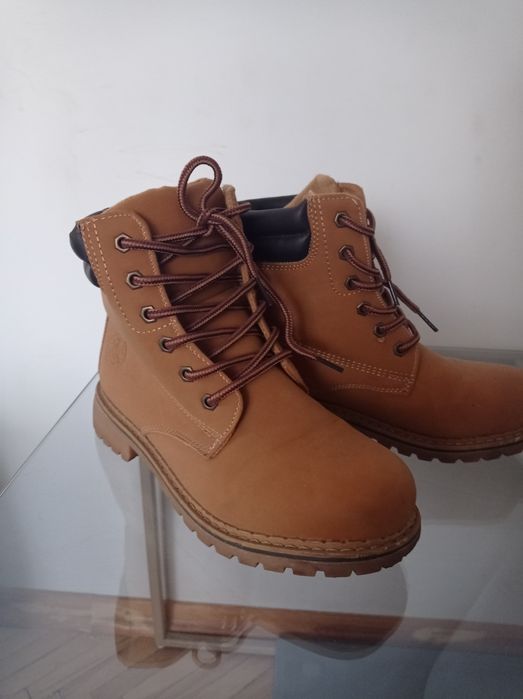 Чоботи зі штучного нубука