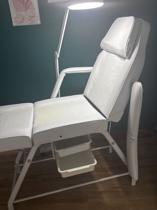 Fotel kosmetyczny -leżanka )