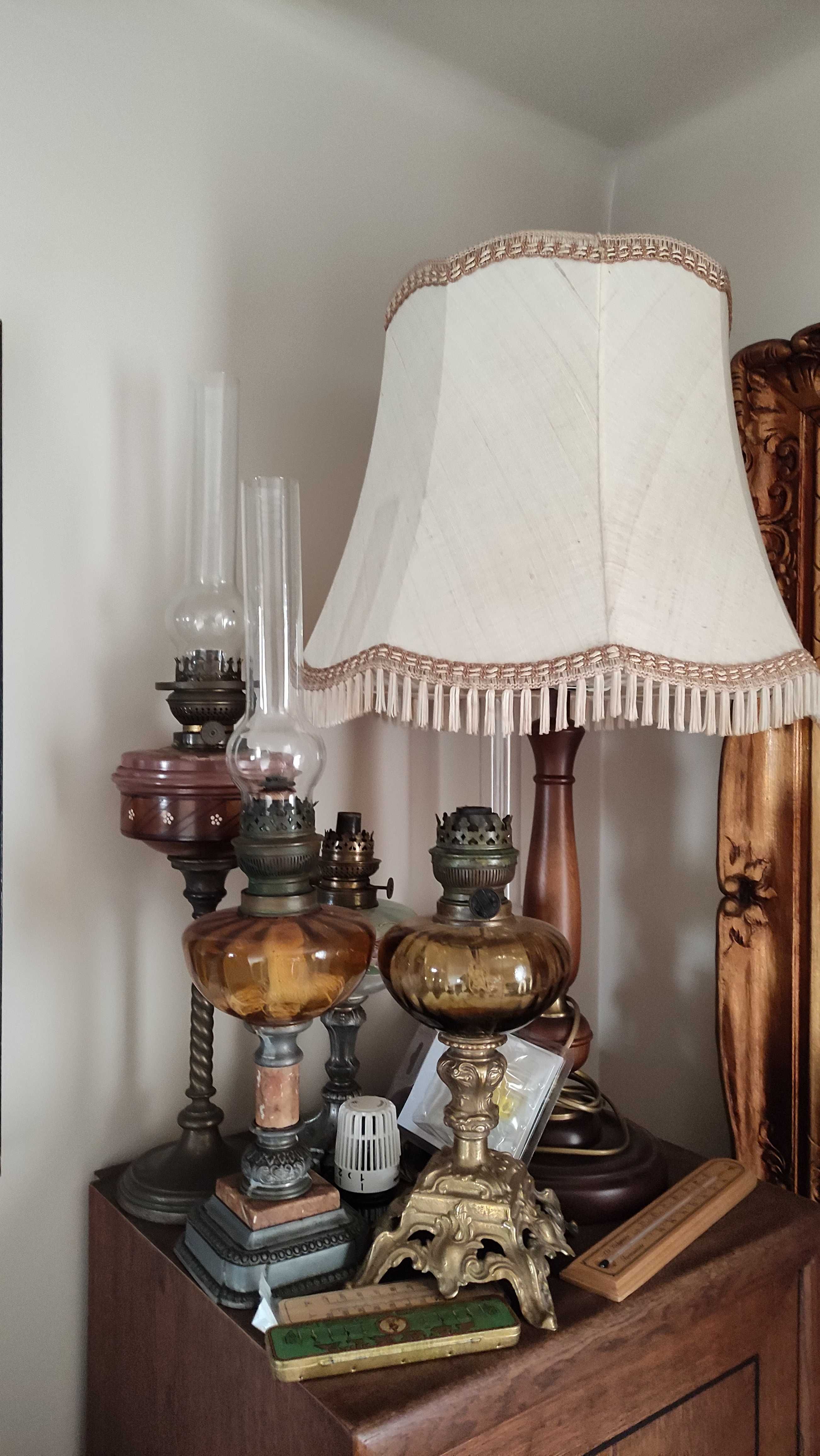 lampa stojąca z abażurem do gabinetu sypialni salonu drewno mosiądz