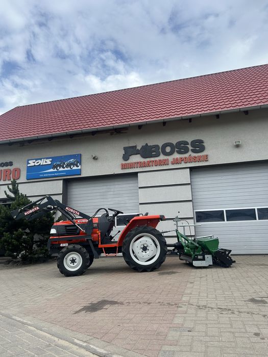 Mini - traktorek japoński Kubota GL201 z ładowaczem i broną aktywną