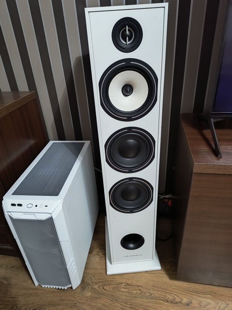 Zestaw stereo Magnat MR780 plus Triangle Borea BR08 białe