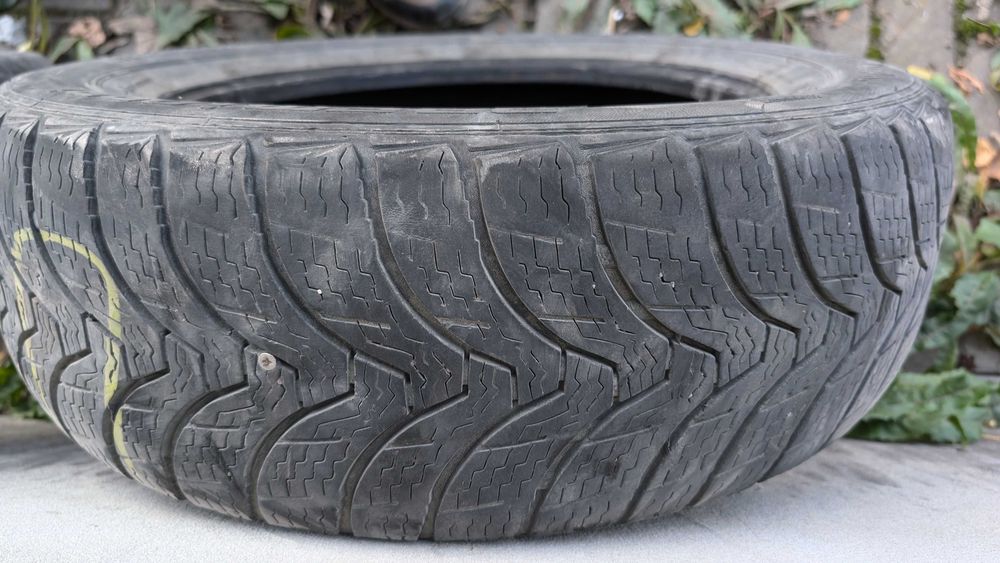 Шини зимові пара R15 протектор 5.5мм роки 20 і 21