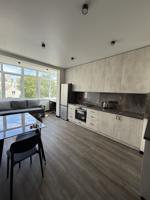 Подобово вул Під Голоском, Шевченківський р-н, після ремонту.