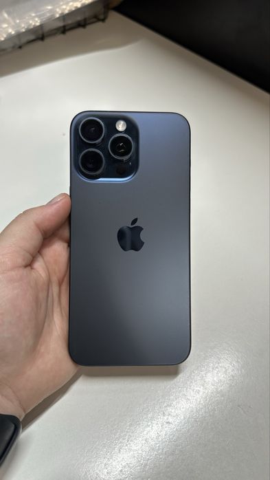 Продам iPhone 15 pro Max