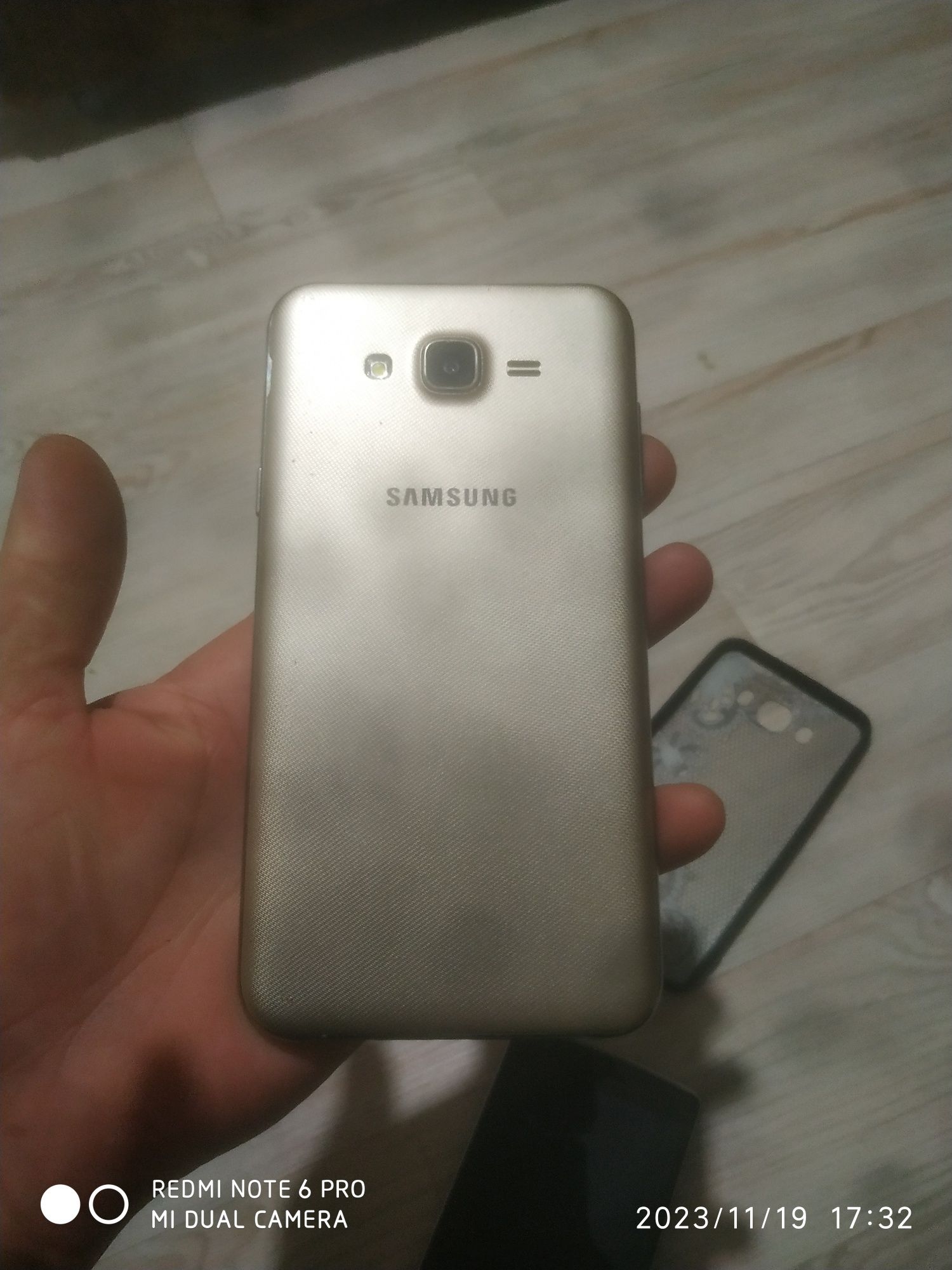 Samsung j7neo на відновлення,зпчастини